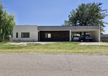 VENTA | CASA A ESTRENAR EN LOS CANALES DE PLOTTIER